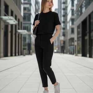 Sleek Black Women's Cropped Pants